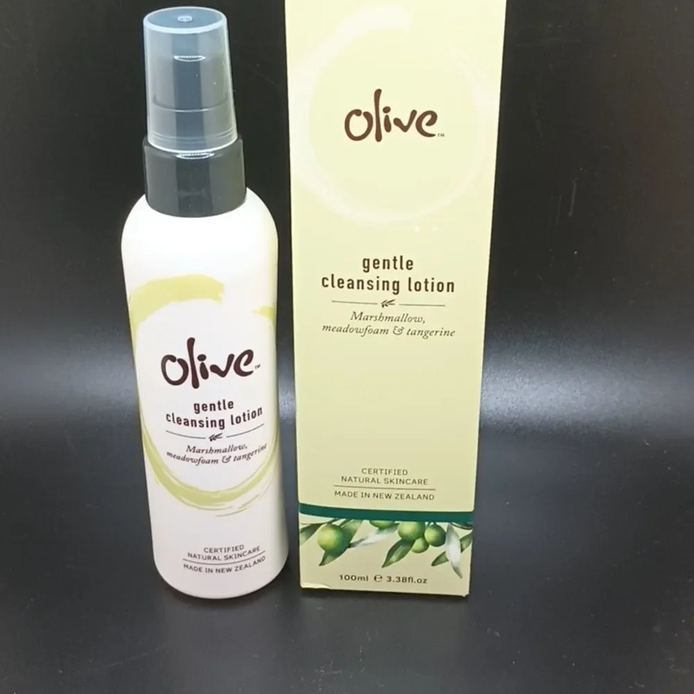 Olive cleansing lotion marshmallow meadow foam and tangerine skincare